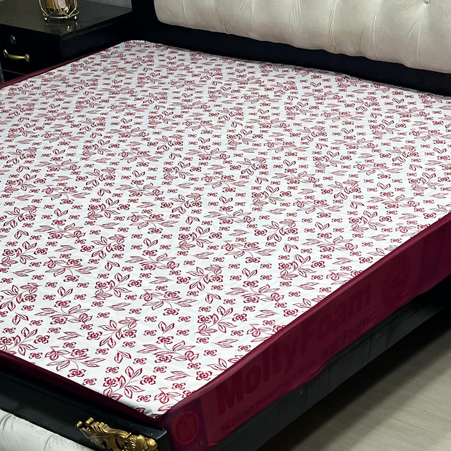 1-Piece Printed Water Proof Mattress Cover - (72 * 78 Inch (6 * 6.5) - King