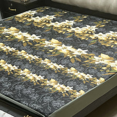 1-Piece Printed Water Proof Mattress Cover - (72 * 78 Inch (6 * 6.5) - King