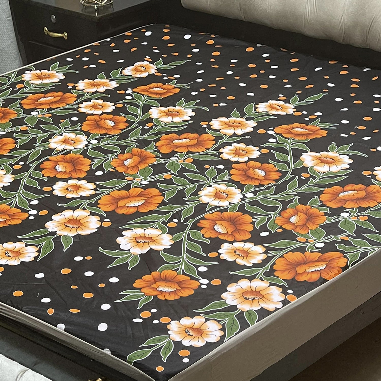 1-Piece Printed Water Proof Mattress Cover - (72 * 78 Inch (6 * 6.5) - King